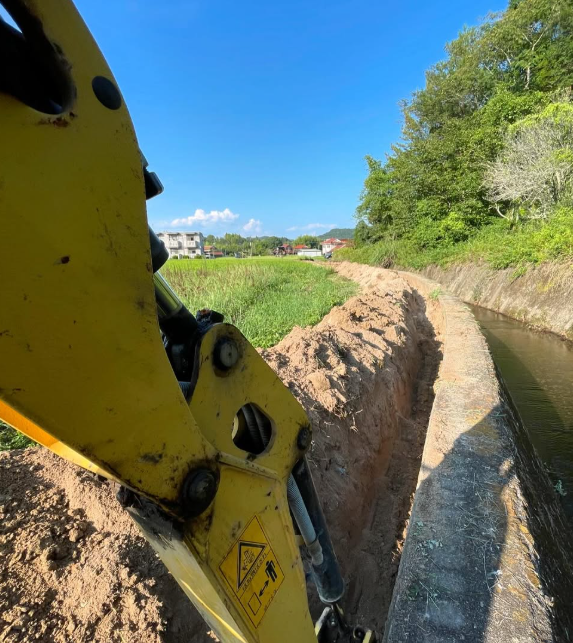 上水道引き込み工事完了 - さわやかな気持ちで前進